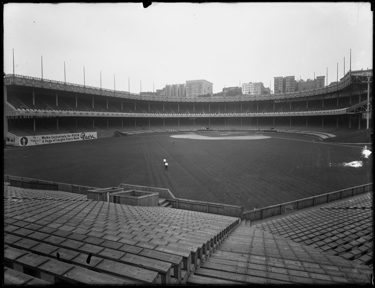 Utsikt över Polo Grounds från läktaren till planen och läktaren, New York, 3 juli 1914 av William Davis Hassler