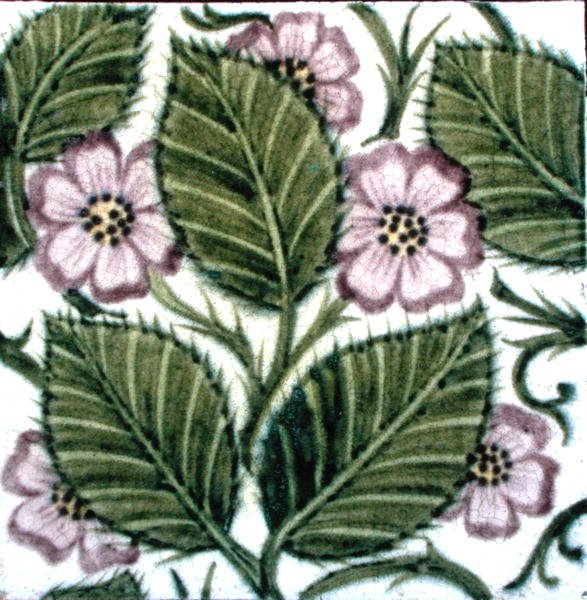 Plattor med blommönster (keramik) av William de Morgan