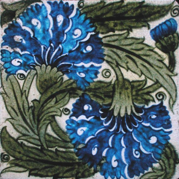 Kakel med blommönster (keramik) av William de Morgan