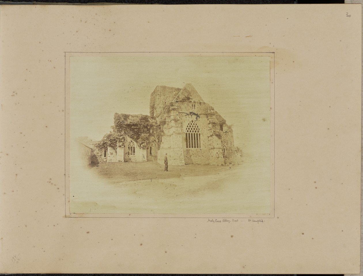 Holy Cross Abbey. Östra av William Despard Hemphill, M.D.