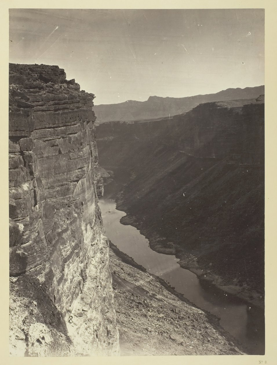 Grand Cañon, Coloradofloden, nära Paria Creek, Looking East, 1872. av William H. Bell