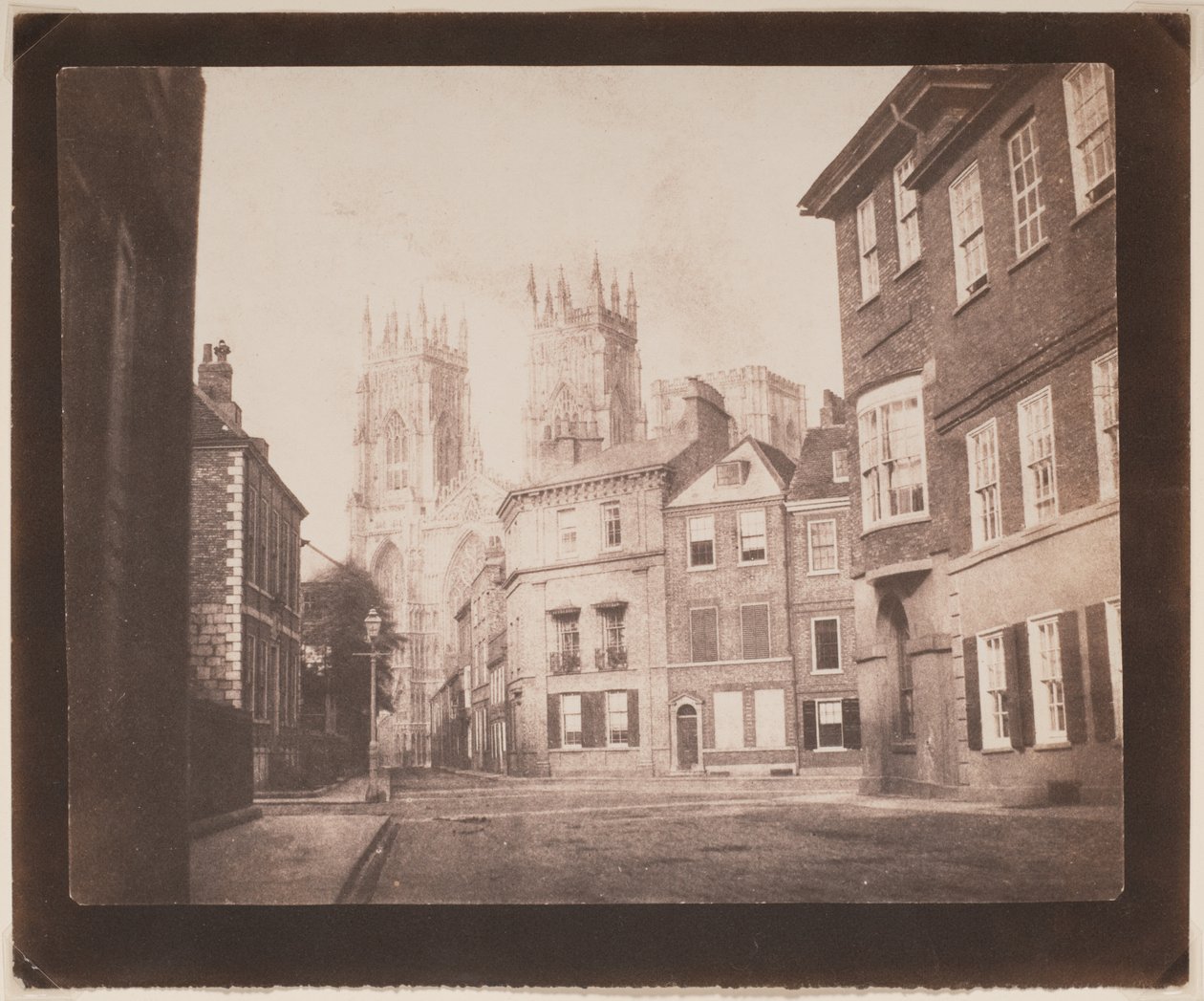 En scen i York - York Minster från Lop Lane av William Henry Fox Talbot