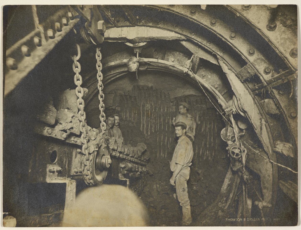 Konstruktion av centrallinjen i Londons tunnelbana av William Henry Fox Talbot