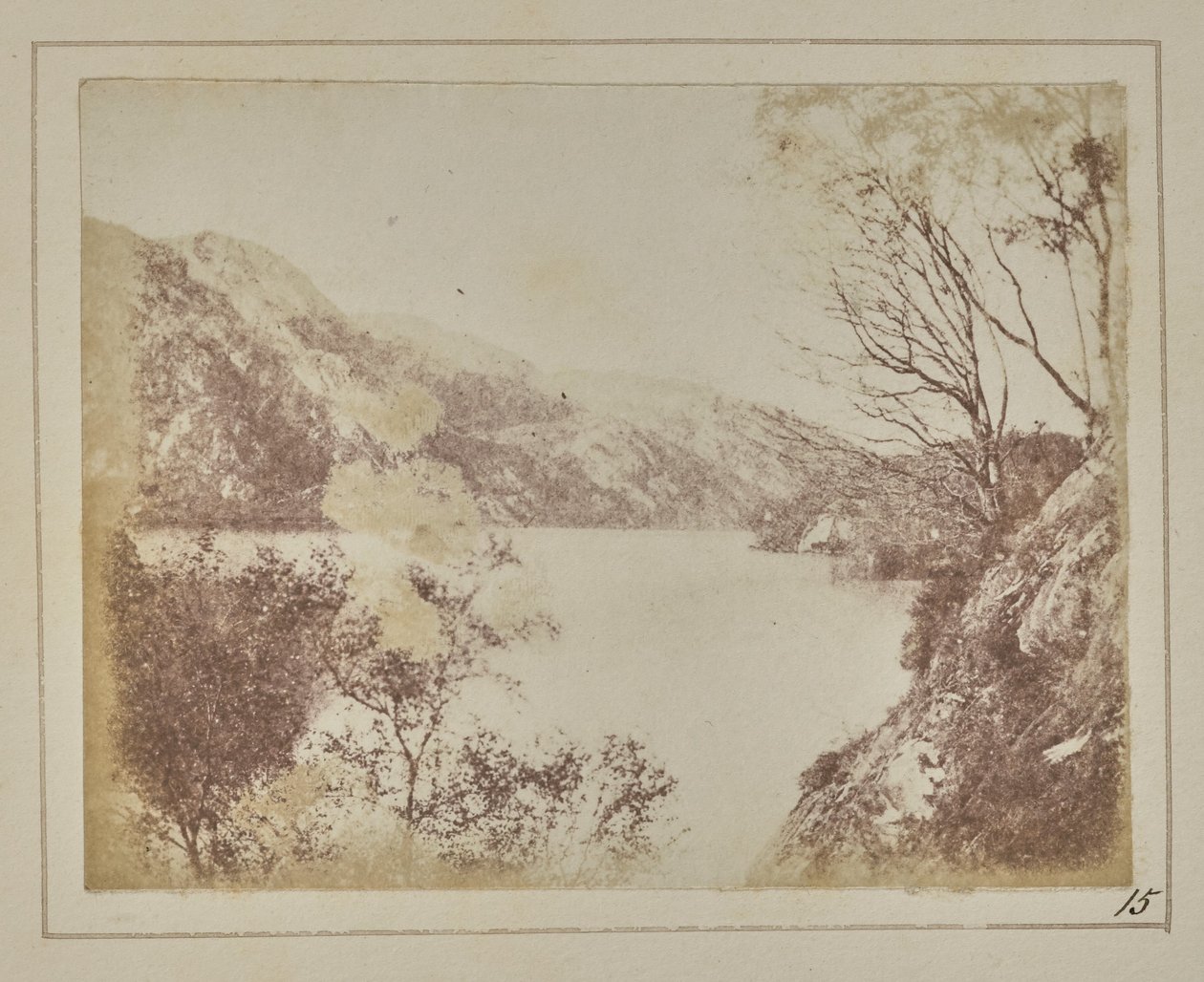 Landskapsbild av Loch Katrine av William Henry Fox Talbot