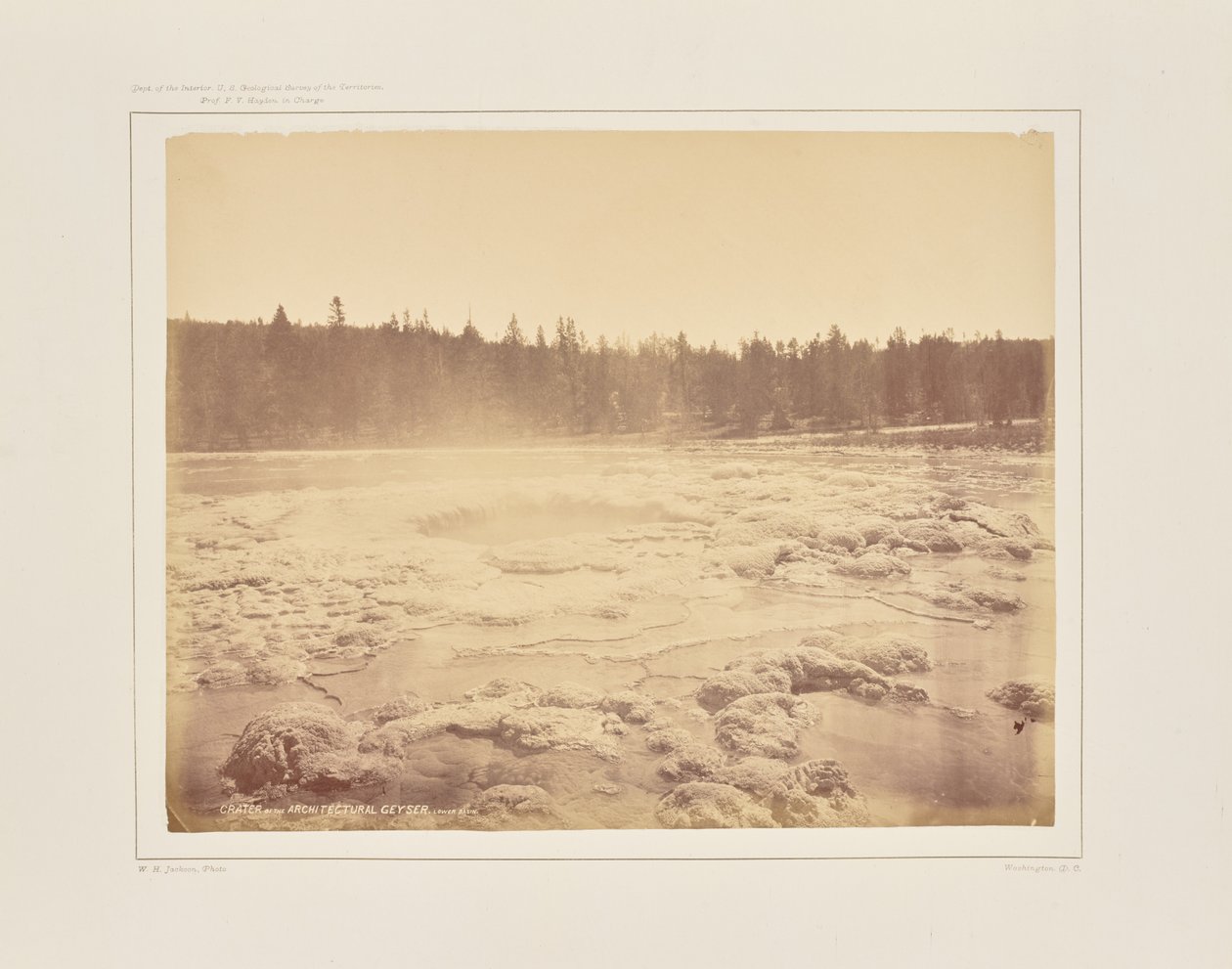 Kratern vid Architectural Geyser, nedre bassängen av William Henry Jackson