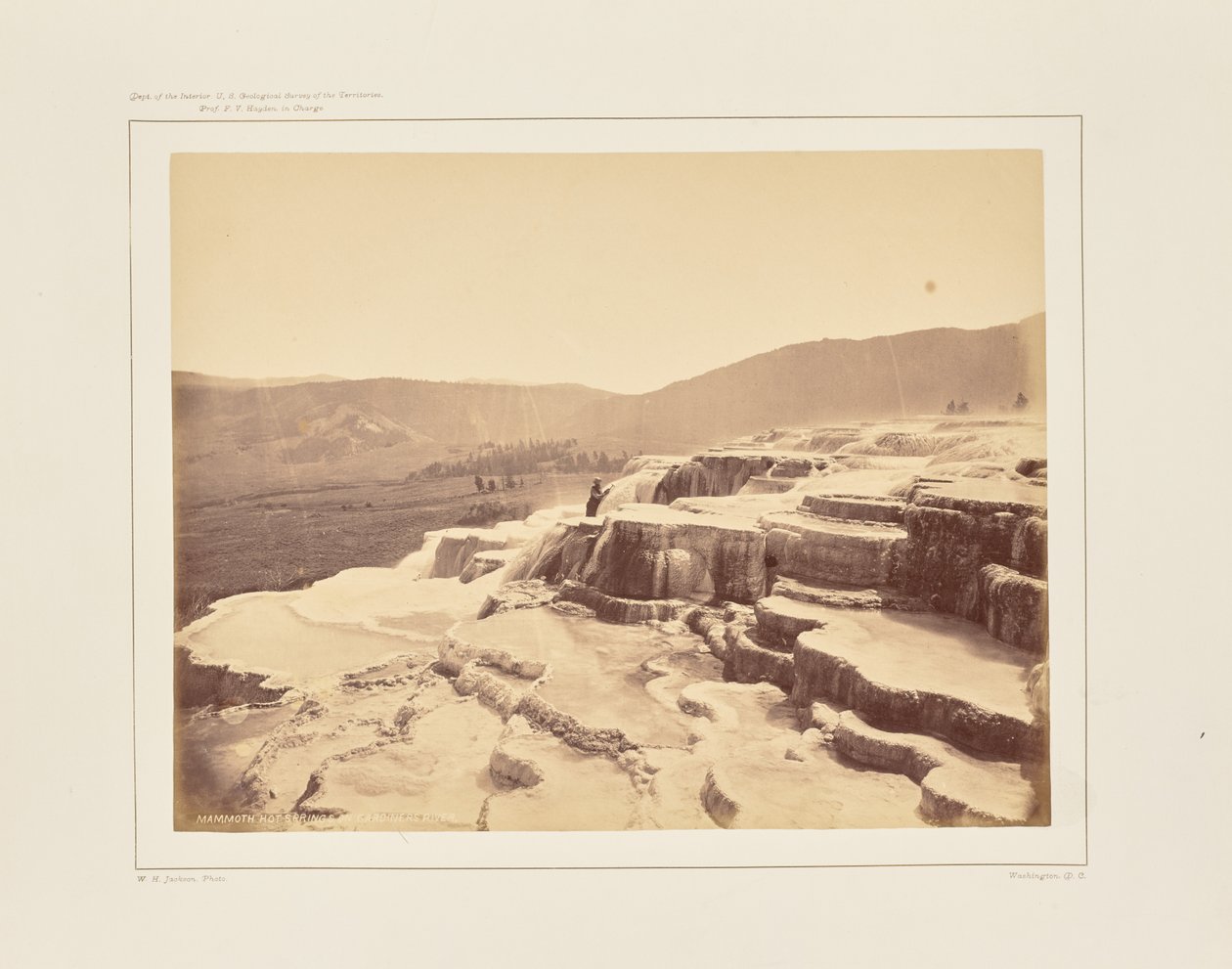 Mammoth Hot Springs vid Gardiner River av William Henry Jackson