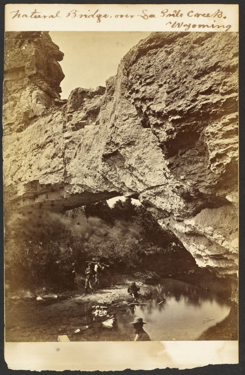 [Natural Bridge, sett uppifrån, La Prêle Canyon, Wyoming] av William Henry Jackson