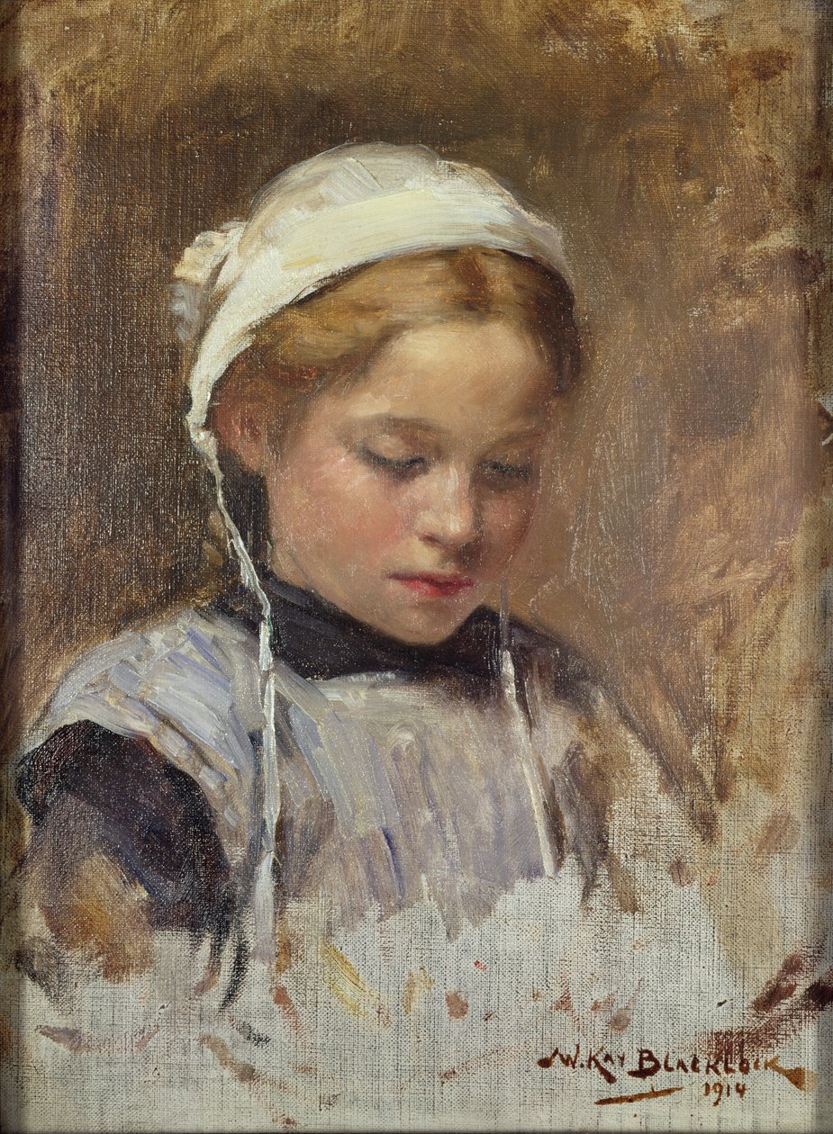 Ung flicka i en blå pinafore, 1914 av William Kay Blacklock