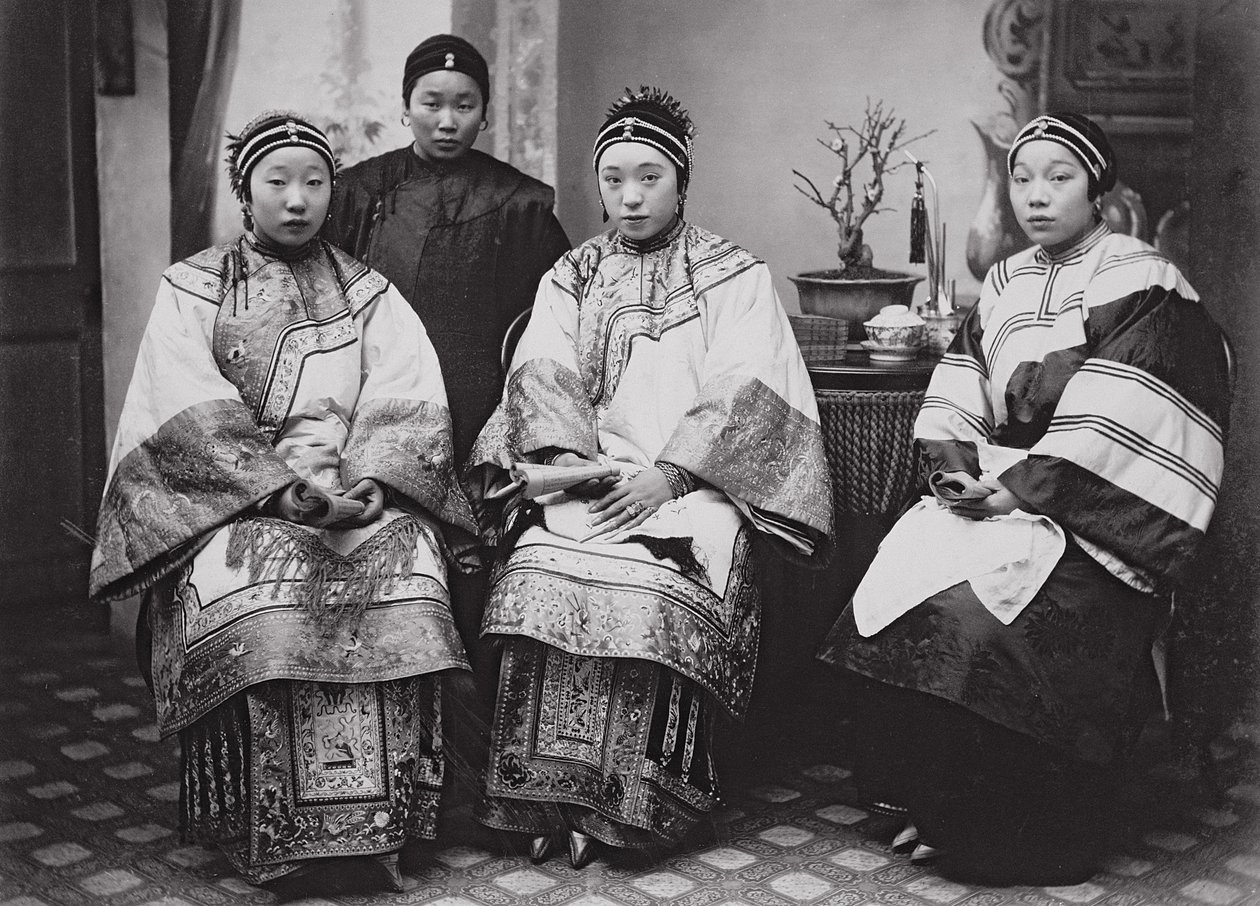 Kinesiska kvinnor, ca 1880 (albumintryck) av William Saunders