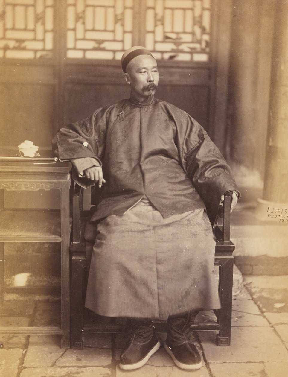 Fjärran Östern: En månadstidning, illustrerad med fotografier, 1870-talet. av William Thomas Saunders