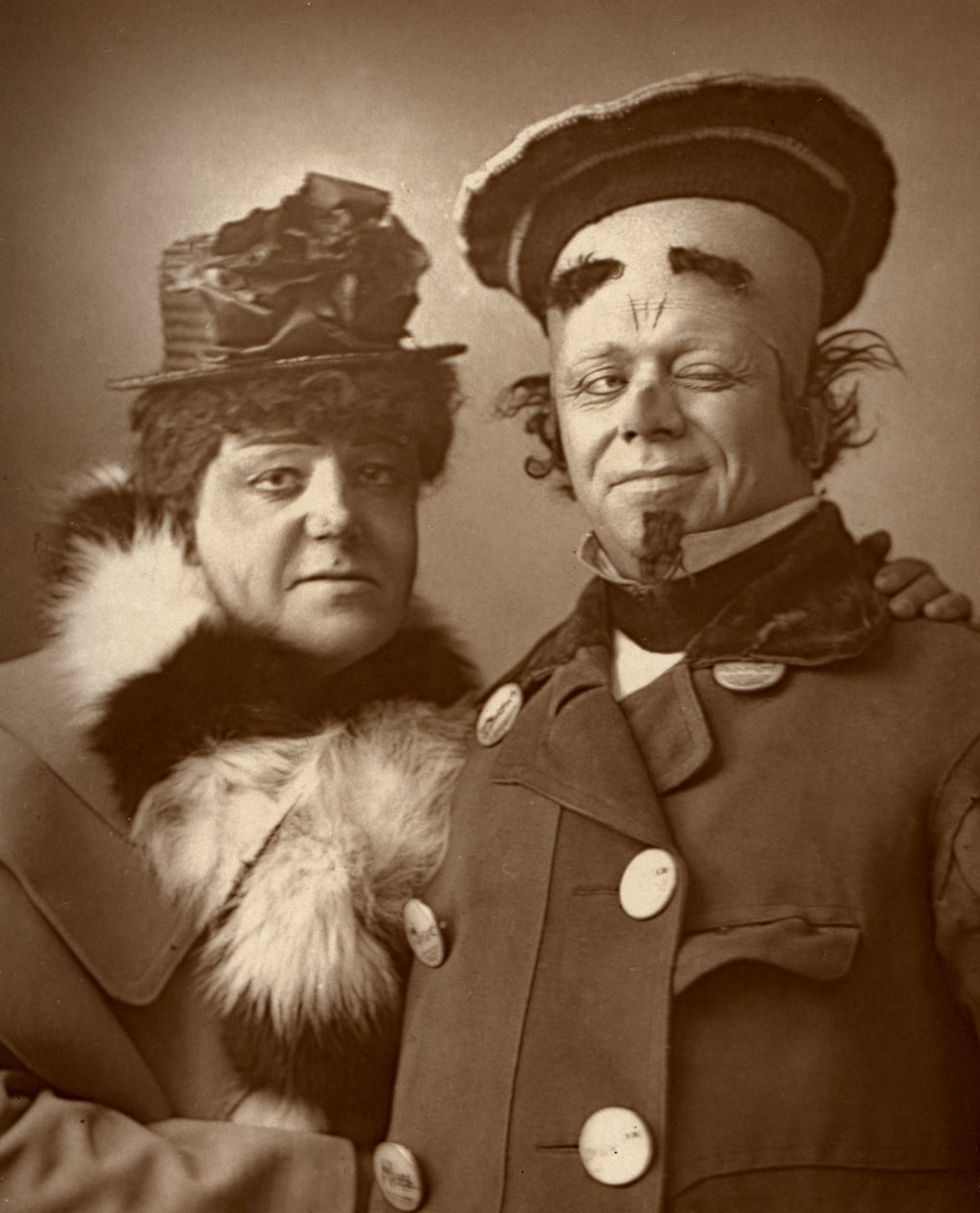 Harry Nicholls och Herbert Campbell, brittiska skådespelare Queen and the King, 1888. av William and Daniel Downey