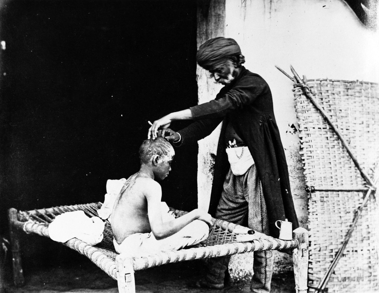 Frisör, ca 1870-talet av Willoughby Wallace Hooper
