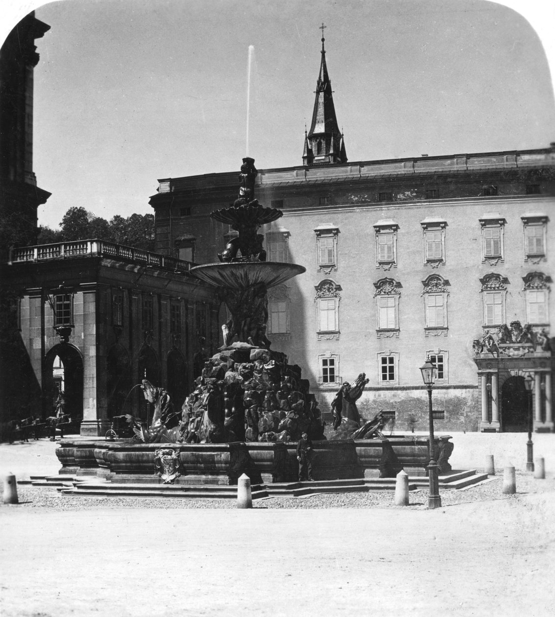 Hovfontän och residens, Salzburg, Österrike, c1900-talet. av Wurthle and Sons