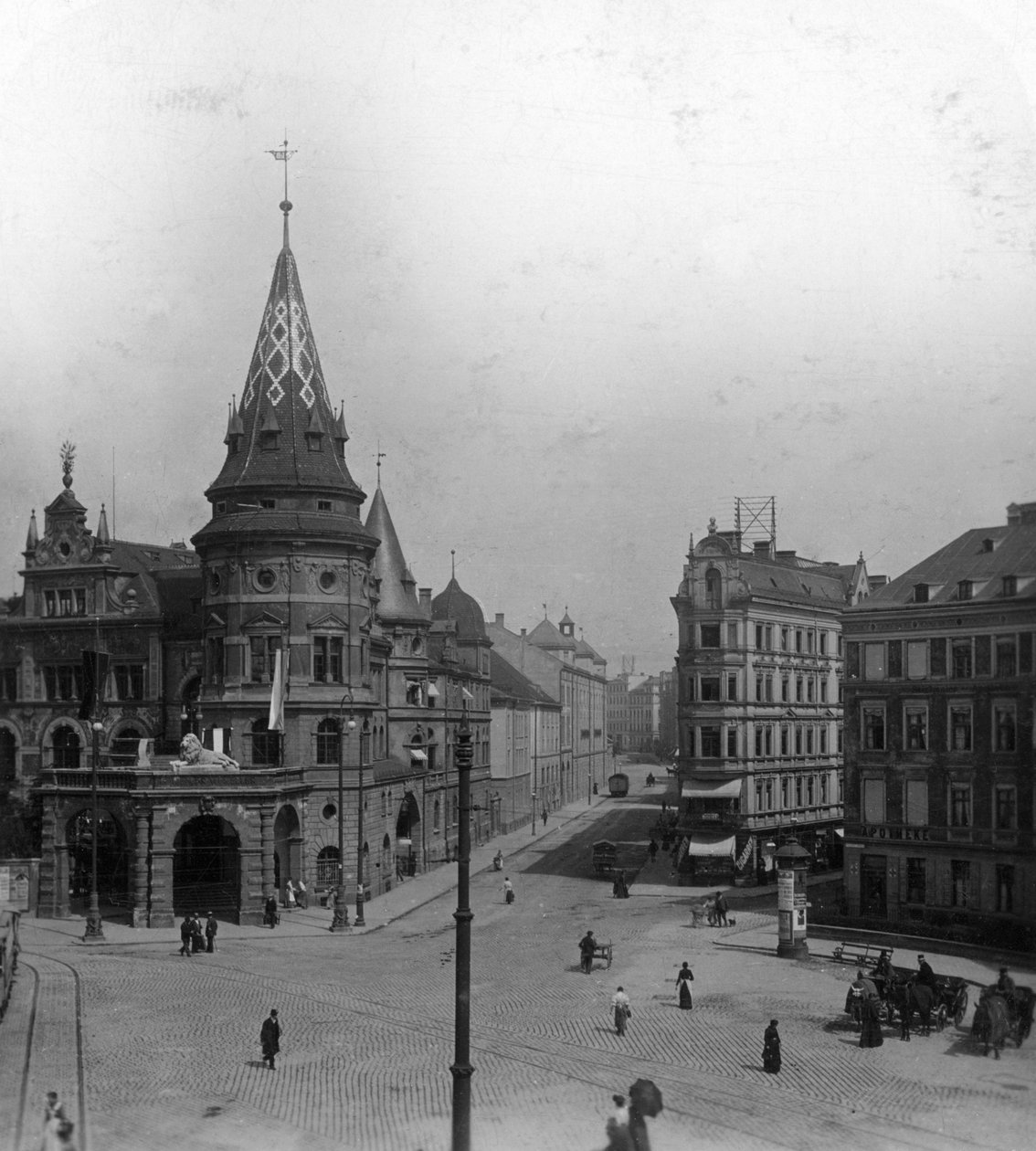 Löwenbräu Keller och Stiglmaierplatz, München, Tyskland, ca 1900-talet. av Wurthle and Sons