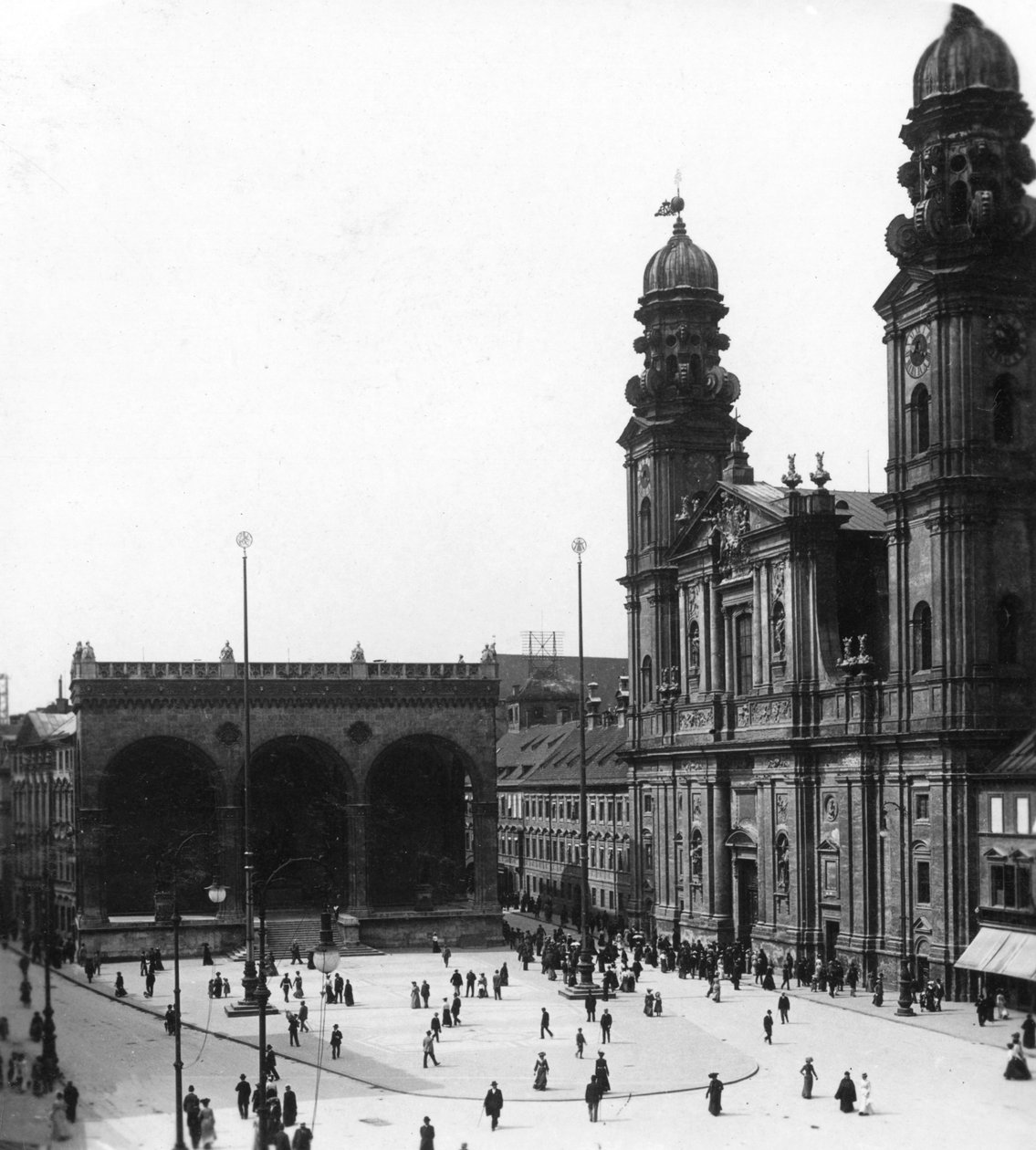 Den katolska teaterkyrkan St Cajetan, München, Tyskland, c1900-talet. av Wurthle and Sons
