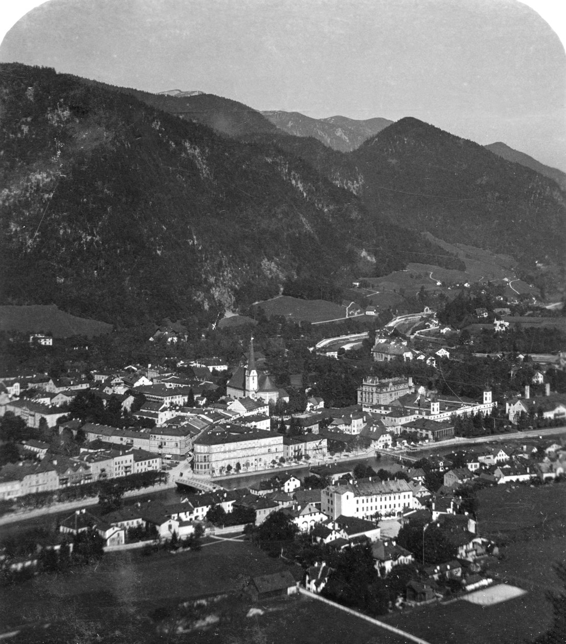Trauntal-dalen, nära Bad Ischl, Salzkammergut, Österrike, c1900-talet. av Wurthle and Sons