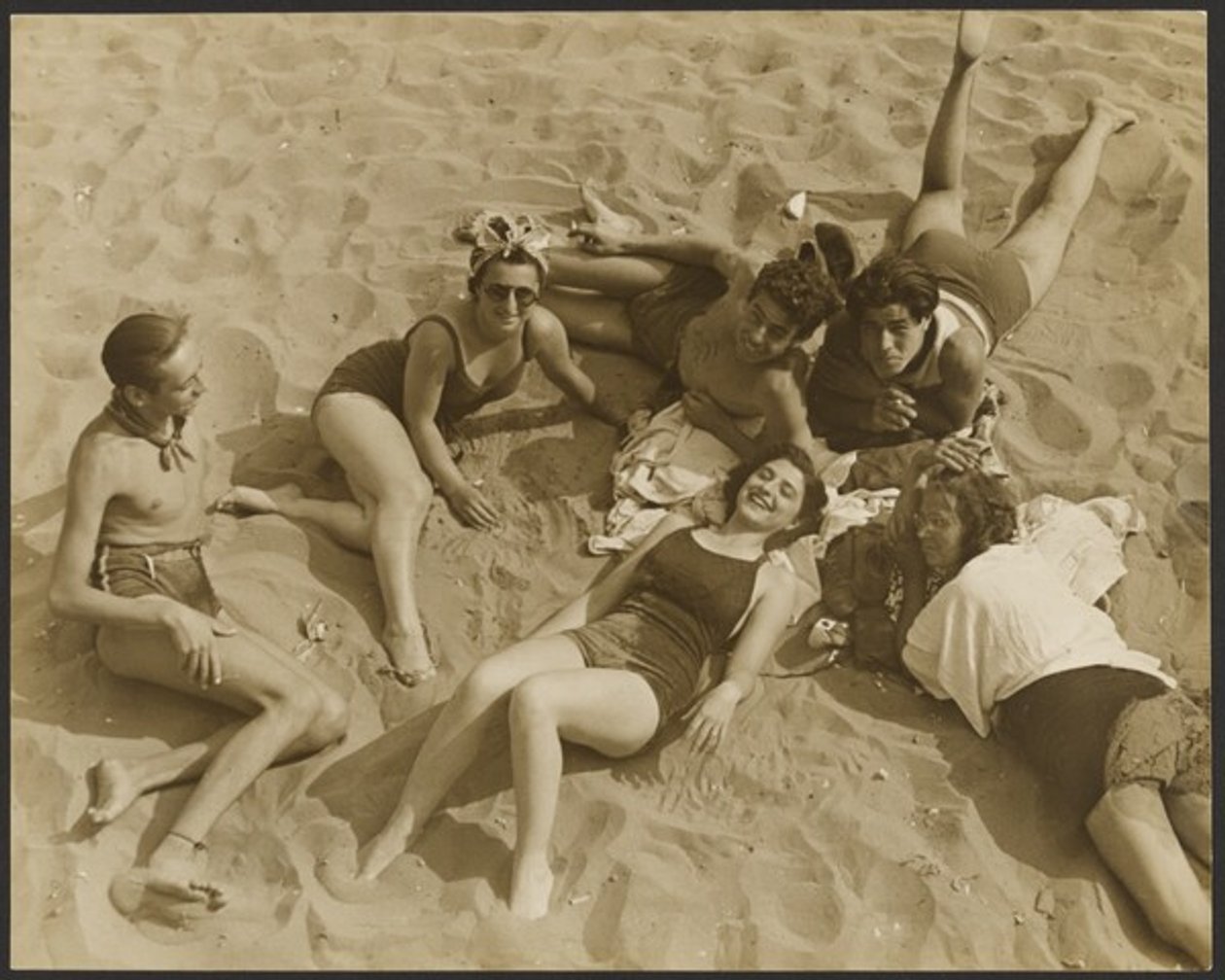 [Coney Island] av Yasuo Kuniyoshi