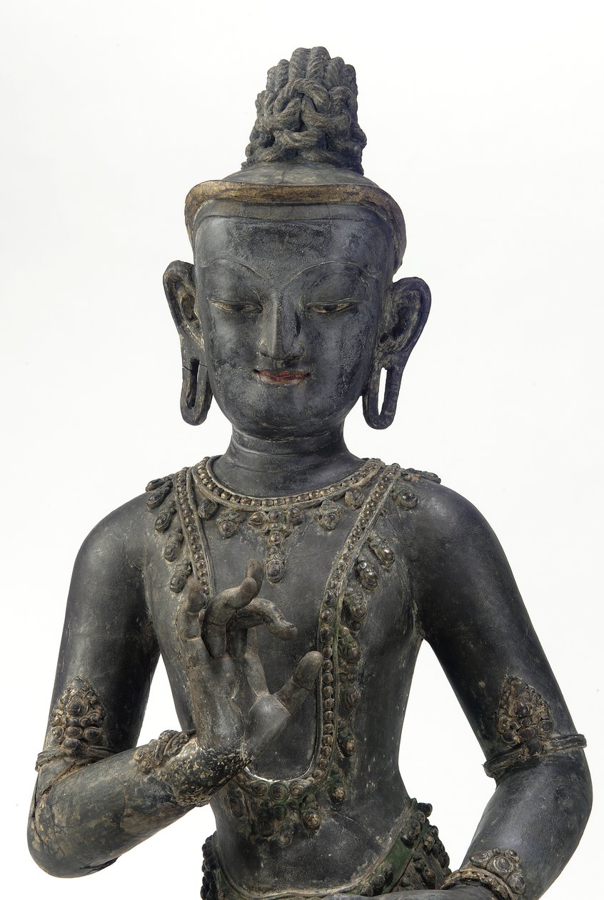 Bodhisattva i nepalesisk-kinesisk stil (lack, tyg, spår av blå, guld och grön färg och bladguld) av Yuan Dynasty Chinese School