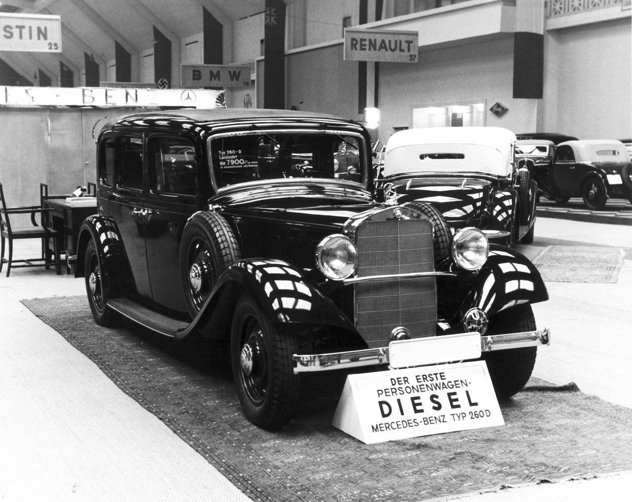 Mercedes-Benz 260D diesel sedan, Berlin 1936 av Zoltan Glass