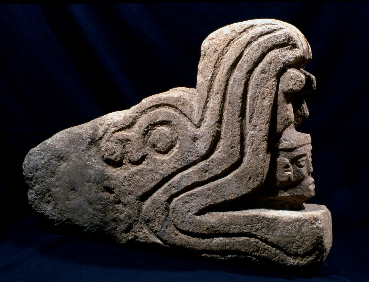 Bollspelsmarkör från Mixco Viejo, Guatemala, postklassisk period (sten) av Hippolyte Lalaise Devéria