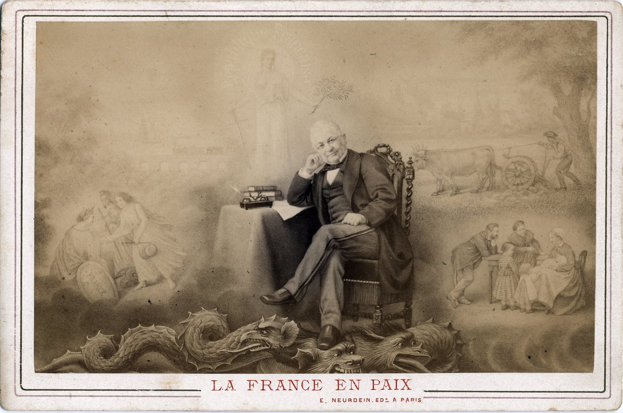 Paris Commune: "Frankrike i fred"" porträtt av Louis Adolphe Thiers (1797-1877) sittande på drakens troliga symbol för kommunen av Frederick (attr. to) Barnard