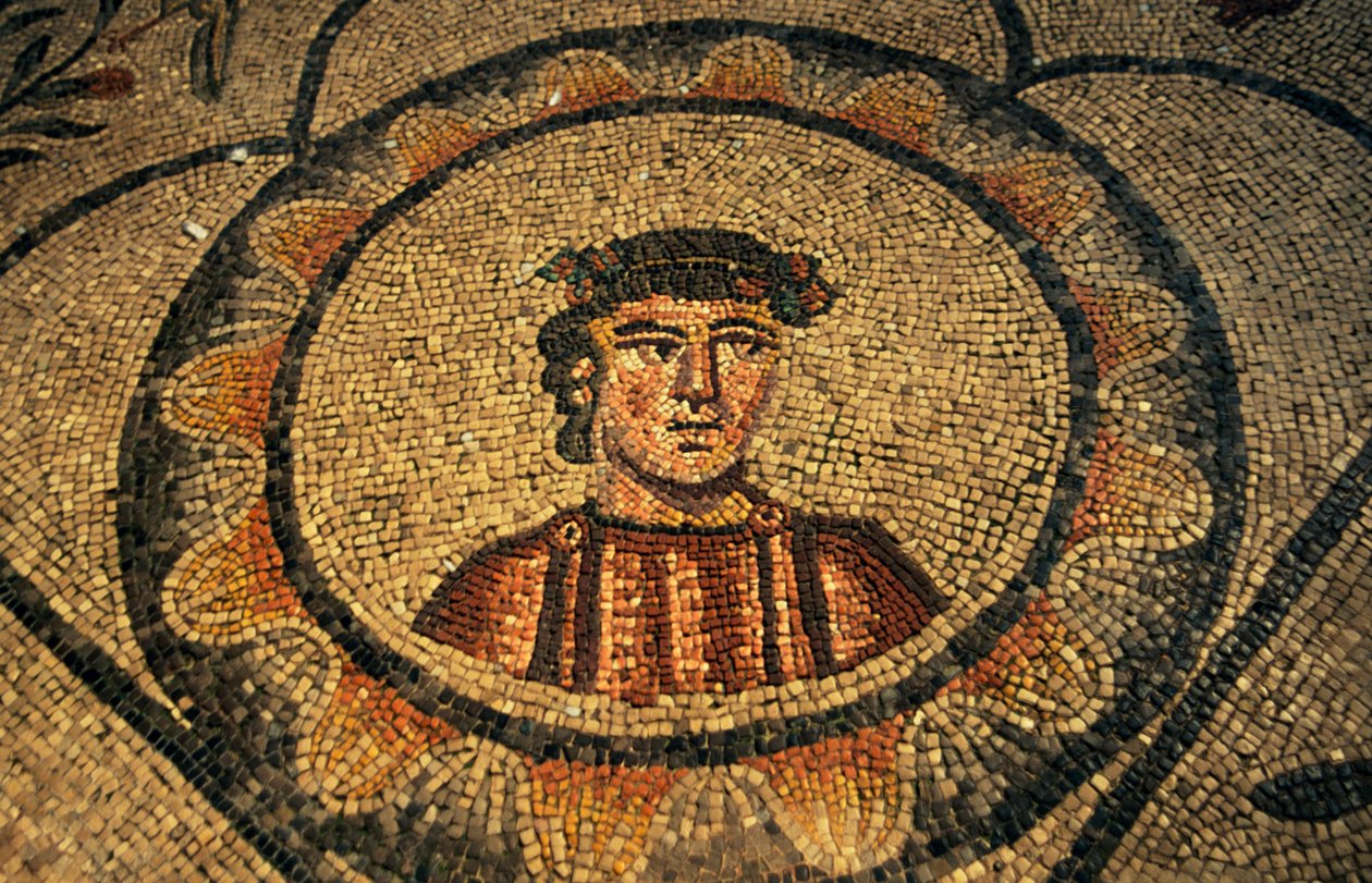 Porträtt av donator, golvmosaik av Marias himmelsfärdsbasilika (300-talet), Aquileia, Friuli-Venezia Giulia, Italien av Georg Carl Heinrich Dollmann