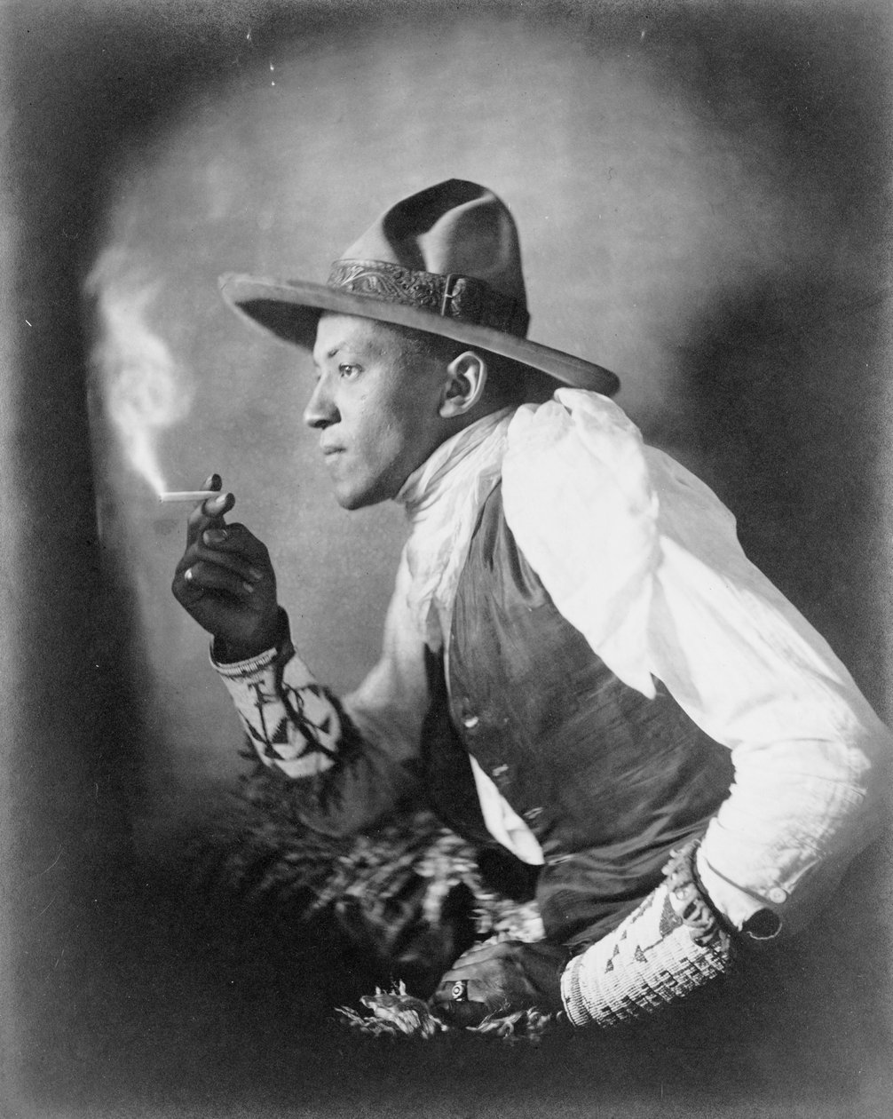 The Cigarette, ca 1908 (s/v foto) av . .