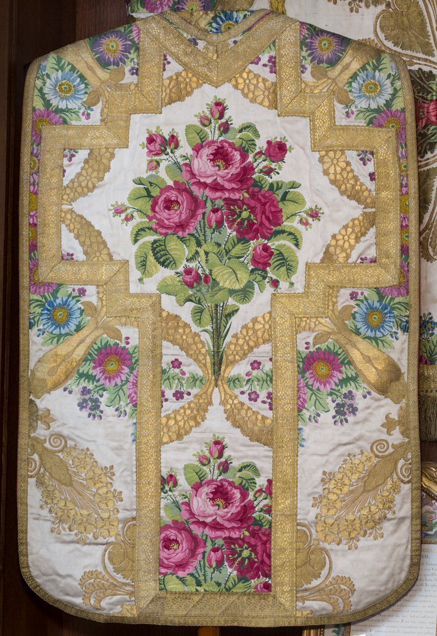 chasuble av en liturgisk ensemble erbjuds av Louis-Philippe 1810 (silke broderat med guld) av . .