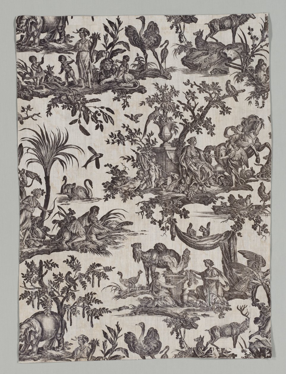 Fragment av koppartryckt bomull med "Les quatres parties du monde" Design av firm of Christophe Philippe Oberkampf