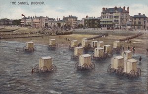 The Sands, Bognor (färgad bild) av (after) English photographer