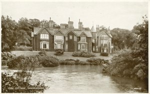 York Cottage, Sandringham (s/v foto) av (after) English photographer