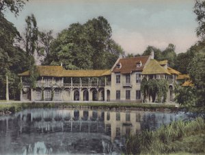 The Hamlet, Queen