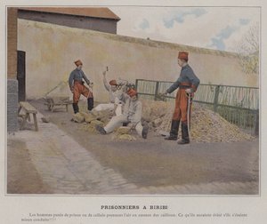 Prisonniers a Biribi (färgad bild) av (after) French Photographer