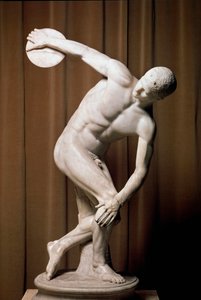Discobolen. En romersk idrottare som försöker slå rekord. Romersk kopia av Myrons originalbrons från 400-talet f.Kr. Roma, Museo Nazionale Romano Rom av (after) Myron