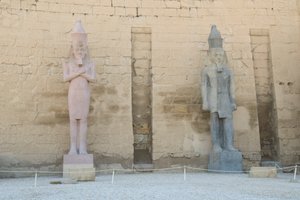 Luxortemplet, forntida egyptisk arkitektur i Luxor