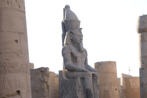 Luxortemplet, forntida egyptisk arkitektur i Luxor