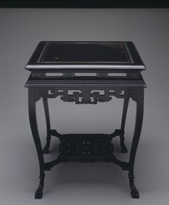Bord, ca 1880 (trä och inlägg) av A. and H. Lejambre