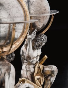 Två exceptionella jord- och himlaklot, med stöd av Hercules och Atlas, Augsburg