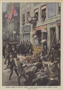 Rört och upprörd över slutet av Lusitania, attackerar och ödelägger folket i London tyskarnas egendomar