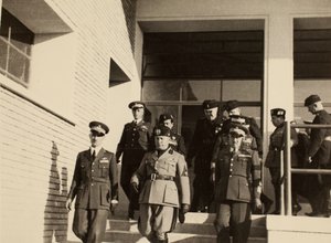 Invigning av byggnaderna på den kungliga flygplatsen "Fausto Pesci" i Bologna, byggd av företaget Mauro Toschi fu Ulisse, i närvaro av hertigen Benito Mussolini, 24/10/1936 (s/v foto)