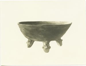 Kruka från Patamban, Zahuayo och Obsidian Flakes Mound of Guadalupe, Etzatlan, Churumuco, Michoacan, Mexiko (akvarell) av Adela Breton