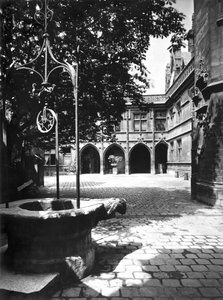 Cluny Hotel sett från innergården, Paris