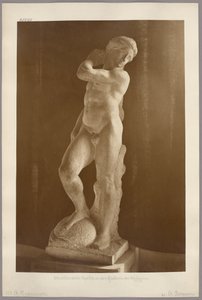 Florens: Michelangelos ofullbordade Apollo i Galleria degli Uffizi