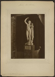 [”Sappho ber gudarna om inspiration”, av Pradier / Musée du Louvre]