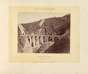 Gotthard-järnvägen: Piantorino-viadukten (efter färdigställande) av Adolphe Braun and Cie