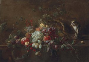 Vindruvor, äpplen, plommon, fikon och annan frukt på ett delvis draperat träbord, en apa äter valnötter vid en uppochnedvänd flätad korg