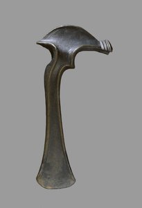 Yxa, hittad i Ungern (brons) av Age Bronze