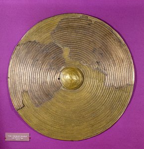Sköld från Tribley, sen bronsålder (brons)