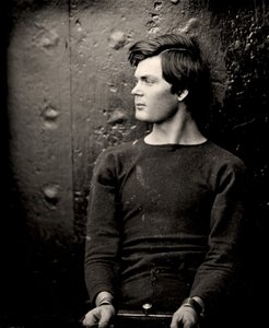 Lewis Powell i handledsjärn ombord på USS Saugus, 1865 av Alexander Gardner