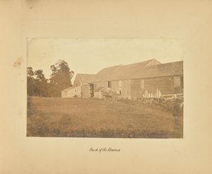 Baksidan av ladorna av Alfred Booth